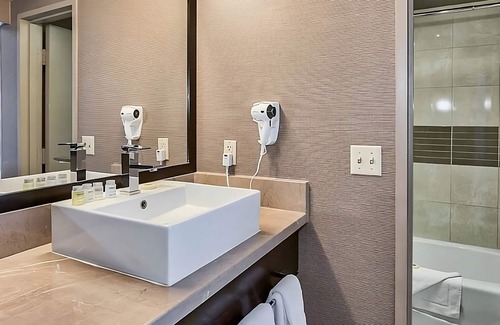 Downtown Las Vegas Hotel | Your Relaxing Getaway Awaits! Free Parking, Rooftop Pool, Near Fremont Street