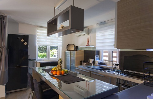 Cres Apartment | Your stay we want to do as an experience-adventure, exploration and recognition