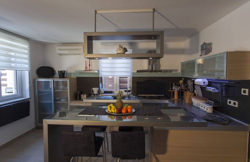 Cres Apartment | Your stay we want to do as an experience-adventure, exploration and recognition