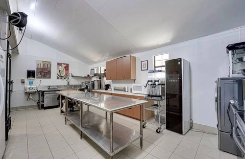 Waxahachie Other | Your Ultimate Texas Retreat with Stunning Views, Hot Tub, Game Room, and More!