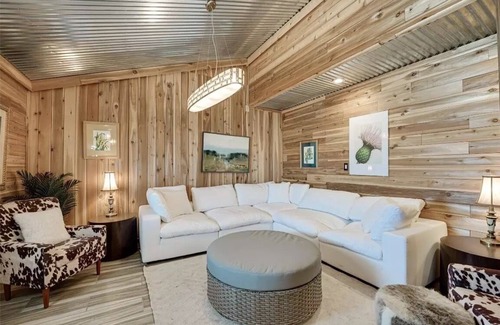 Waxahachie Other | Your Ultimate Texas Retreat with Stunning Views, Hot Tub, Game Room, and More!