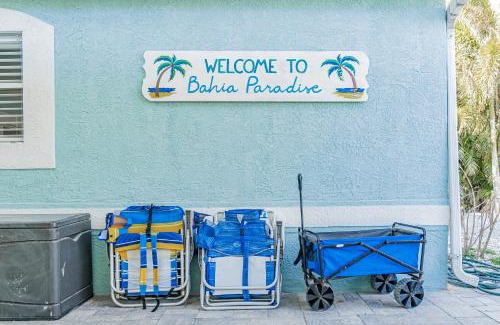 Bahia Vista House | Your Waterfront Family Compound - Free Golf Cart, Paddleboards, Heated Pool