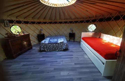 Tourves Other | Yourte cosy en pleine nature, proche Sainte-Baume