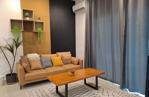 Nilai Apartment | Youth City Residence/2 Room/KLIA/Nilai/Pool