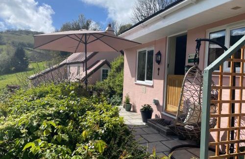 Berrynarbor House | Yukon Cottage at Pink Heather - Stunning North Devon Escape