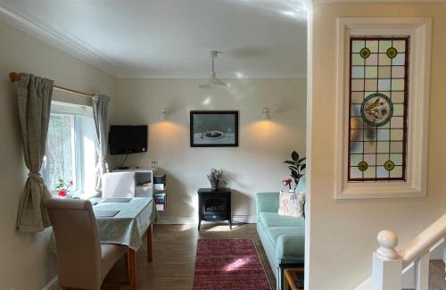 Berrynarbor House | Yukon Cottage at Pink Heather - Stunning North Devon Escape