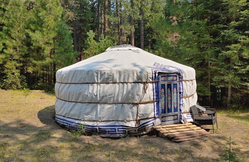 McCloud House | Yurt in Secluded Setting Near Mt Shasta/McCloud, CA