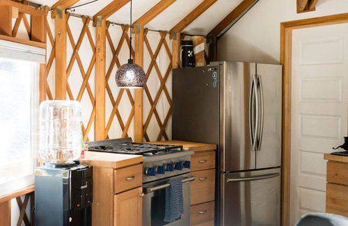 Garfield Apartment | YurtStayNWA