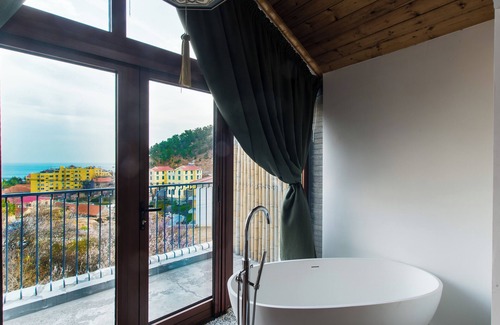 Laoshan Bed & Breakfast | Yushang Shanjian