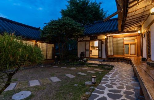 Yangpyeong House | Yusunjae Hanok Pension
