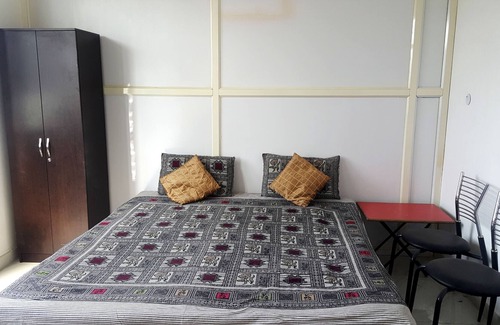 Kailash Colony House | Yuvi Homz - Posh South Delhi. 2mins Metro Station