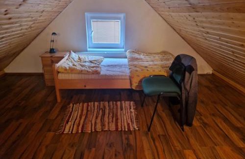 Golcuv Jenikov Apartment | Zahradní domek