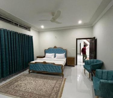 E-11 Sector Bed & Breakfast | Zainab Lodges