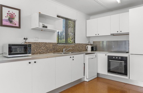 South Golden Beach House | Zanzibar.nThis cottage is just across the road from the ocean's prime location.