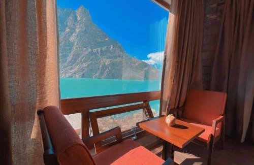 Hunza Hotel | Zen By The Lake
