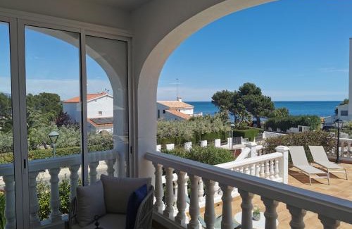 Costa Dorada Villa | Zen del Mar