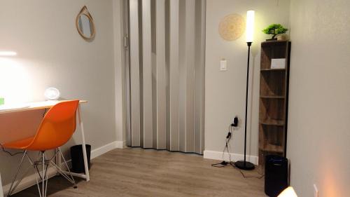 West Oakland House | Zen Den at Ciph Lab, Eco-Tech, Private Room, Direct BART Access to SF