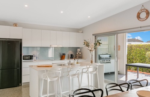 Casuarina House | Zen Garden Beach House Casuarina by uHoliday