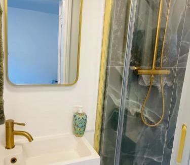 Watford Apartment | Zen Garden Hideaway. Close to Harry Potter&trains.