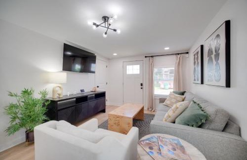 Erie House | Zen Haven Lakefront Erie Home with Shore Access