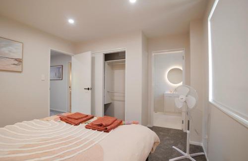 Botany Downs Villa | Zen Style 3 bedrooms near School, shop and Eateries