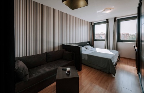 San Bernardo Apartment | Zenit Hall88 studios, next to the center of Salamanca