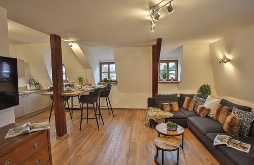 Klosterlangheim Apartment | Zentral gelegene FeWo für 2-4 Personen