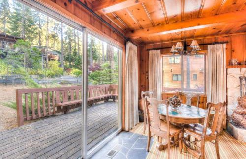 Zephyr Cove House | Zephyr Cove Cabin - Walk to Lake & Beach