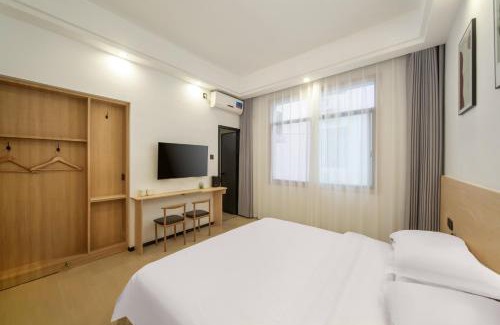 Wulingyuan Apartment | Zhangjiajie and Mountain B&B