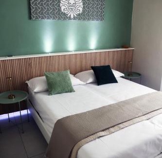 Monte di Procida House | Zibakhome