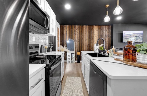 Memphis House | Zoë’s Hideout