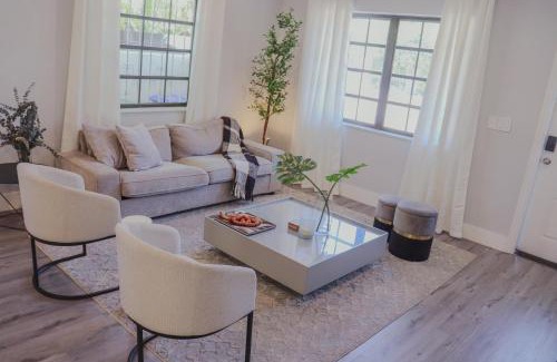 Coral Way House | Zoka House 5 mints from Brickell