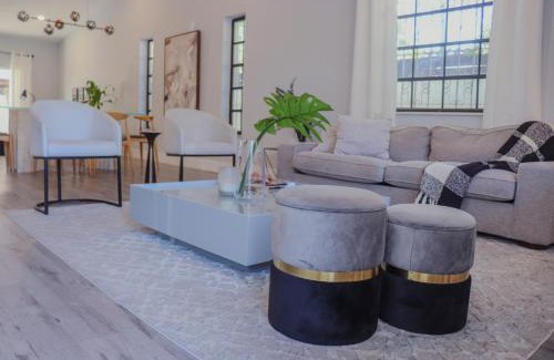 Coral Way House | Zoka House 5 mints from Brickell