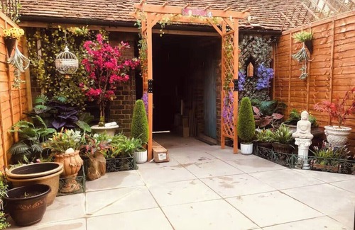 Kennington House | Zone1 House Sleeps 8 - 2 Mins to Station - Pets Ok