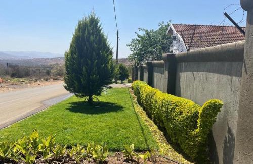 Greater Tubatse House | Zonke Bonke Guest House
