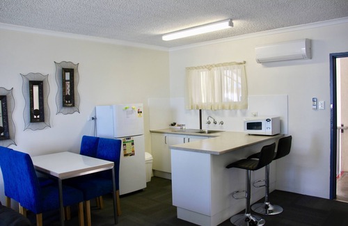 Batemans Bay Hotel | Zorba Motel