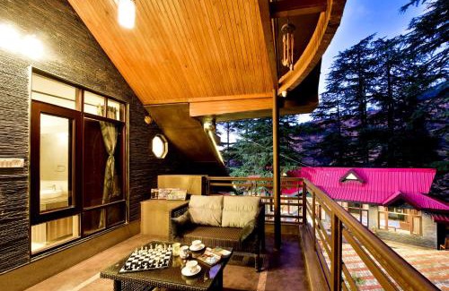 Shimla House | Zostel Homes Mashobra (Shimla)