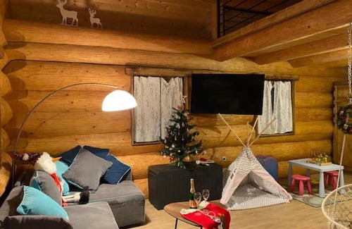 Kostolna Ves Resort | Zrubová Rozprávka nad Rybníkom - Líška