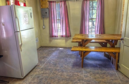 Utopia Cabin | Zubers - CA -A Cabin A