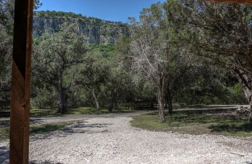 Concan Cabin | Zubers - CA -J Cabin J