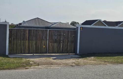 Nelson Mandela Bay House | Zufike Family Home