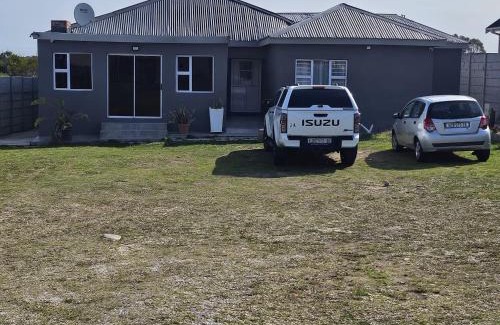 Nelson Mandela Bay House | Zufike Family Home