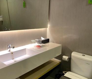 Old Jakarta Hotel | Zuri Express Mangga Dua