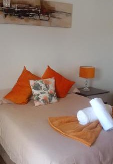 Grahamstown Bed & Breakfast | Zuzani Ikhaya B&B