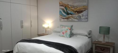 Grahamstown Bed & Breakfast | Zuzani Ikhaya B&B