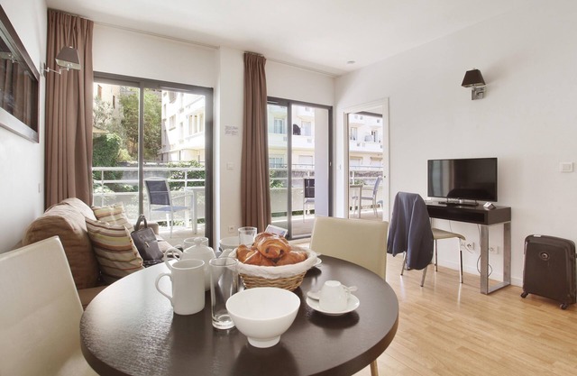 À deux pas de Monaco et des plages | T2 + balcon