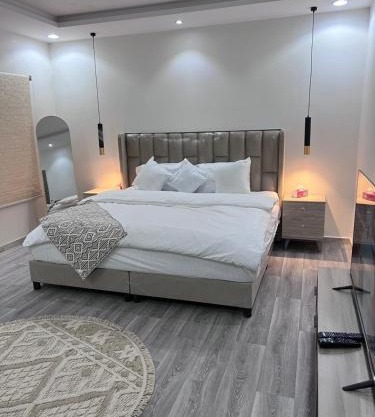 استديو فاخر