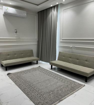 شقة روف جديده غرفتين وصالة بسطح خاص