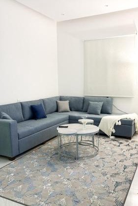 شقه مميزه بغرفة نوم وصالة واسعه