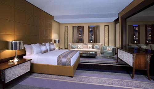 فندق الكندي